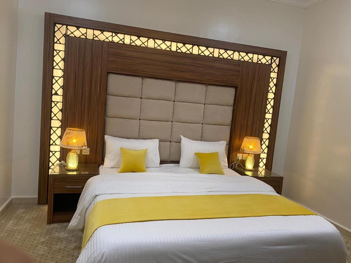 Skoon Hotel Apartments Наджран Екстериор снимка