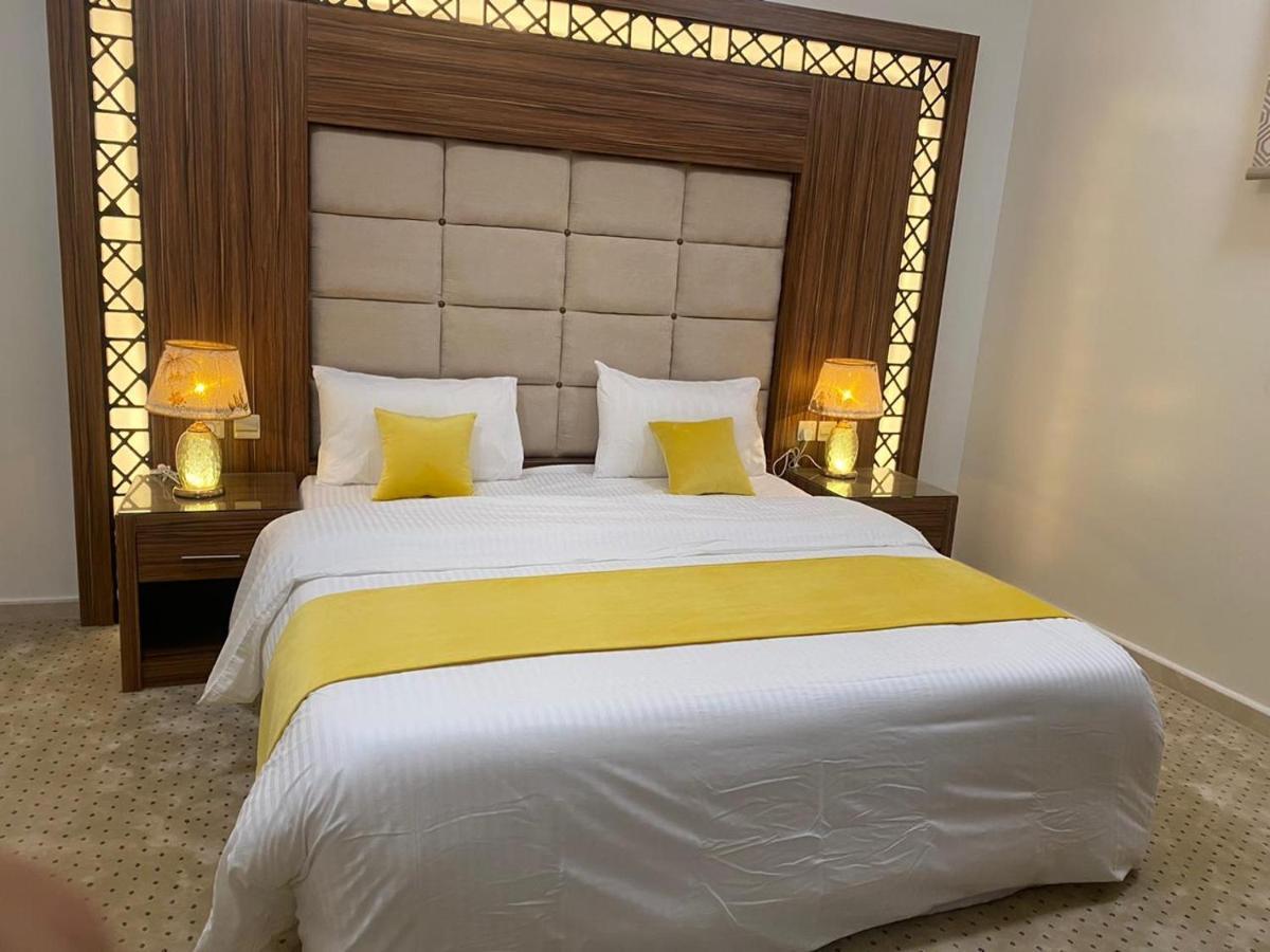 Skoon Hotel Apartments Наджран Екстериор снимка