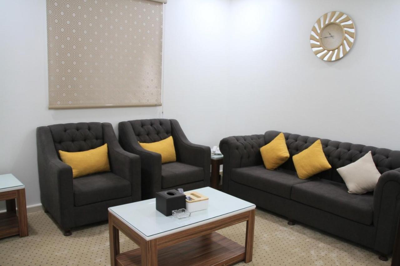 Skoon Hotel Apartments Наджран Екстериор снимка