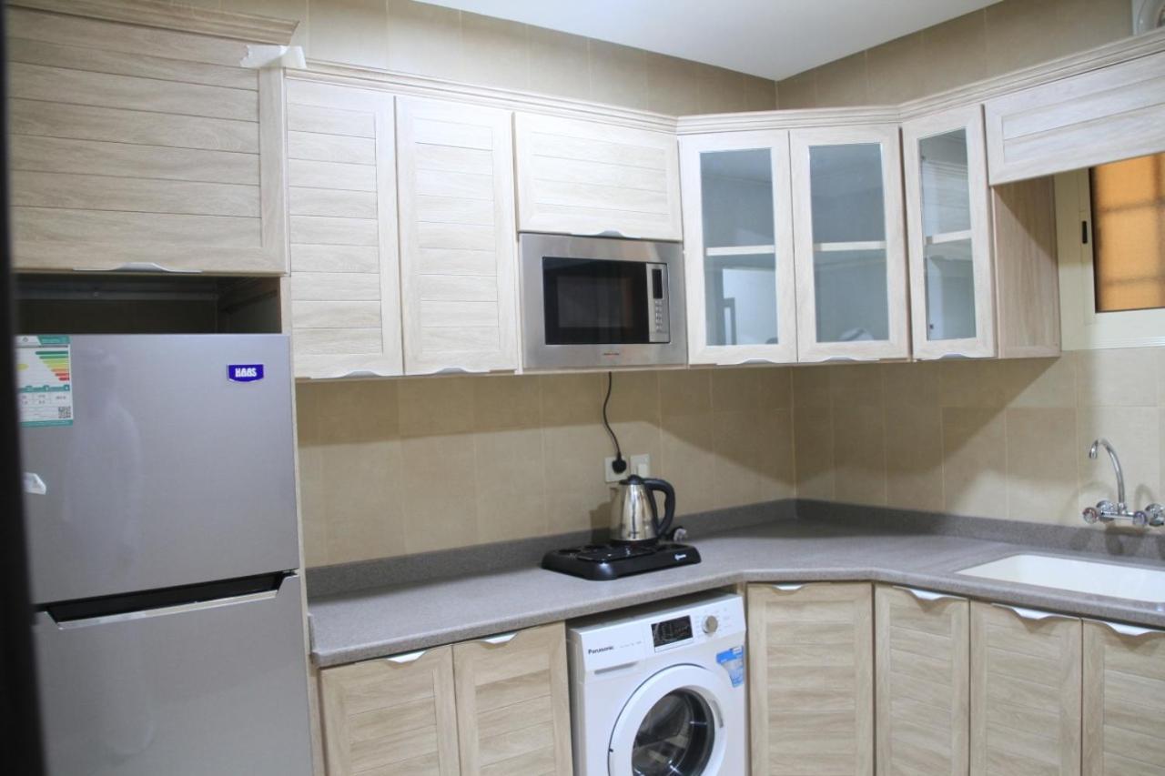 Skoon Hotel Apartments Наджран Екстериор снимка